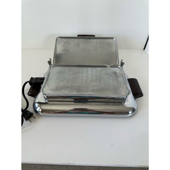 Vtg Boudoir Iron Press Electric Lady Dover St Louis USA Intimates Handkerchiefs - Picture 6 of 8